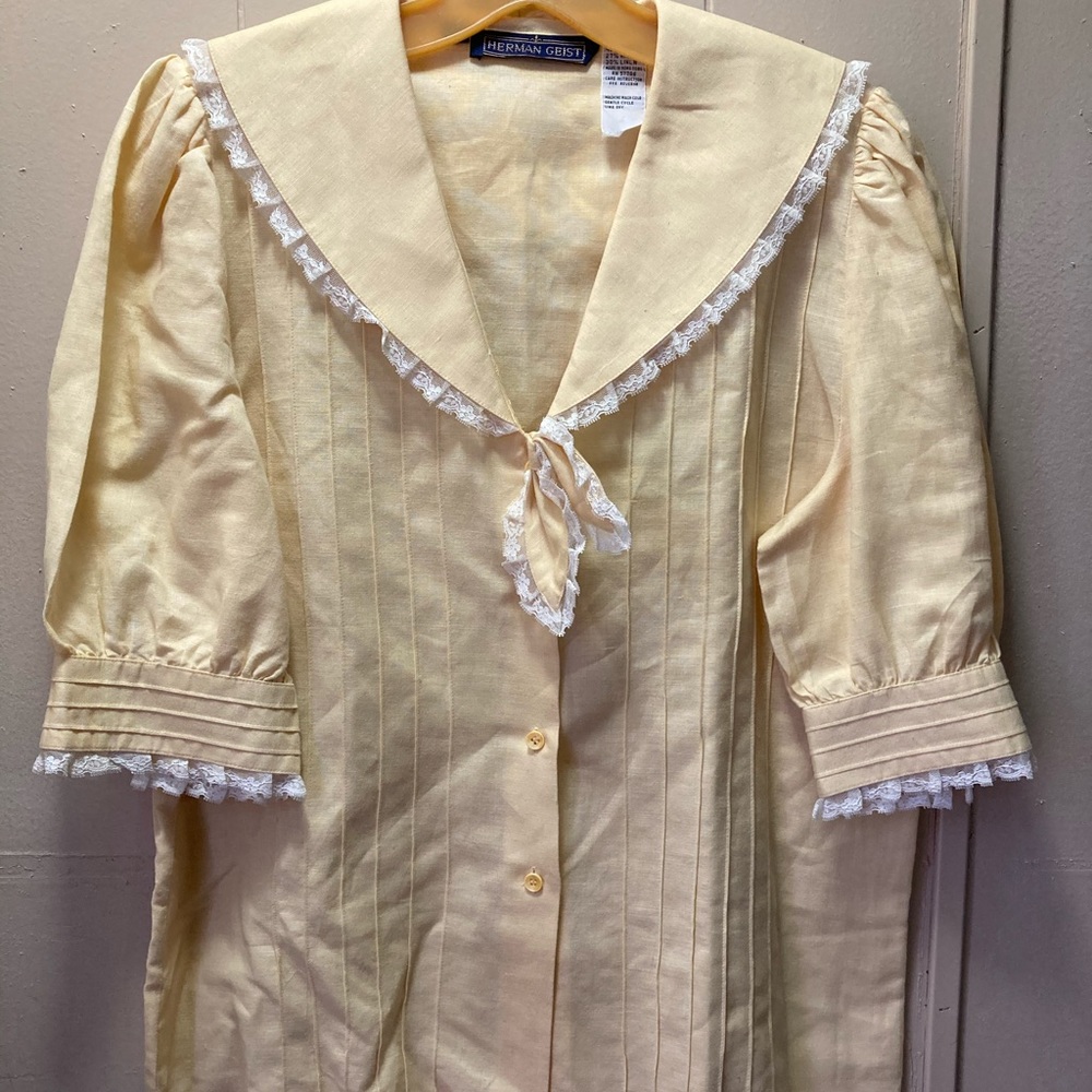 Herman Geist vintage women top